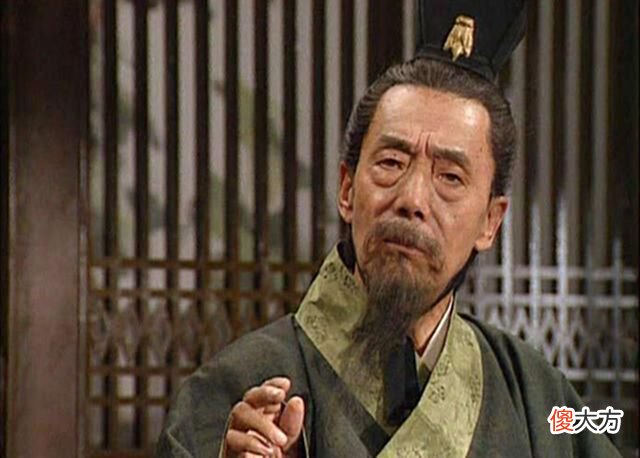 【历史故事】曹操最器重的谋士，其智力不在司马懿诸葛亮之下