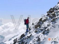 梦见比赛爬山