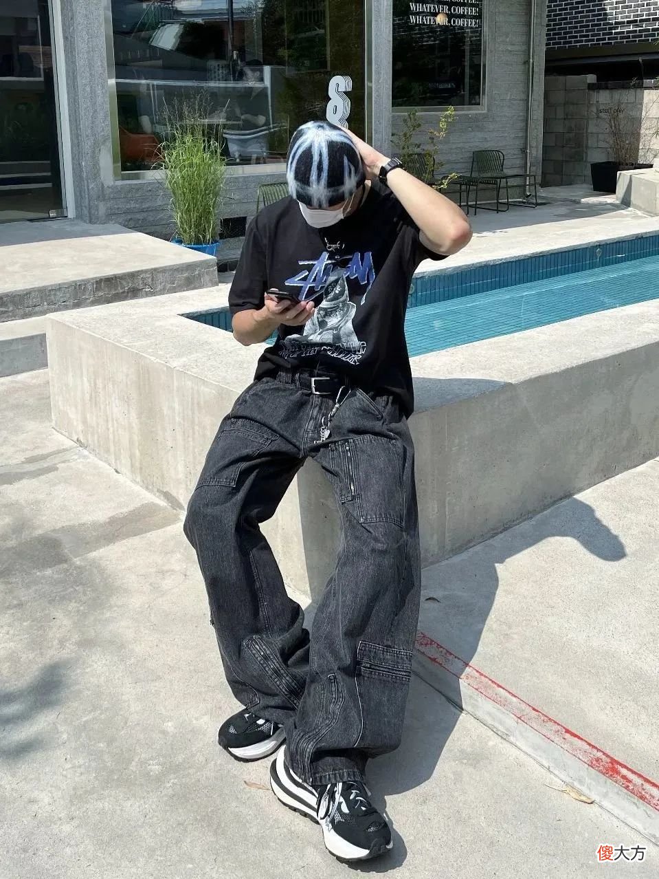 【就爱时尚】顶男必备，Balenciaga、Y/Project 的“工装牛仔裤”正在街头乱杀