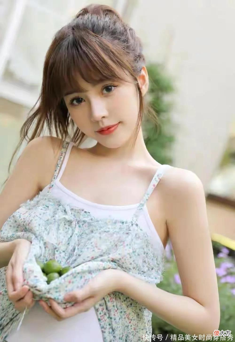 【就爱时尚】娇俏、甜美、灵动的少女，尽显青春气息