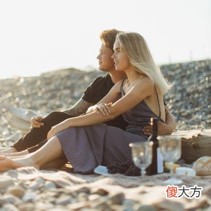 梦见两头牛到处跑是什么意思