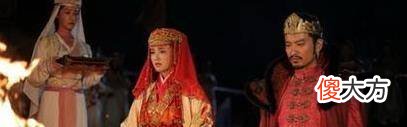 【历史故事】她是中国历史上服侍过六位皇帝的女人，创造前无古人后无来者奇迹