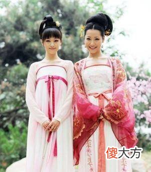 【爱历史】明穆宗朱载垕只得再娶陈氏为续弦，李贵妃听后十分感动