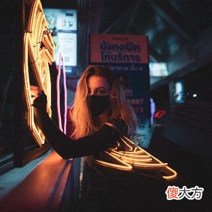 梦见朋友游泳渡过河