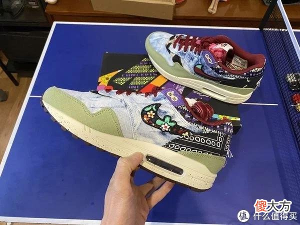【就爱时尚】球鞋市场低迷，Nike Air Max 1 Concepts腰果花