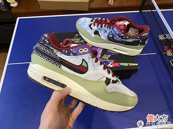 【就爱时尚】球鞋市场低迷，Nike Air Max 1 Concepts腰果花