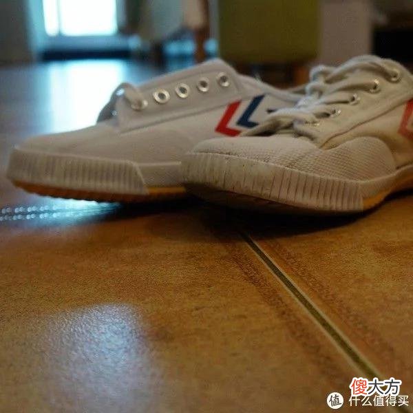 【就爱时尚】飞跃，不止大孚，还有勇士--回力版与大孚版飞跃小白鞋上脚对比