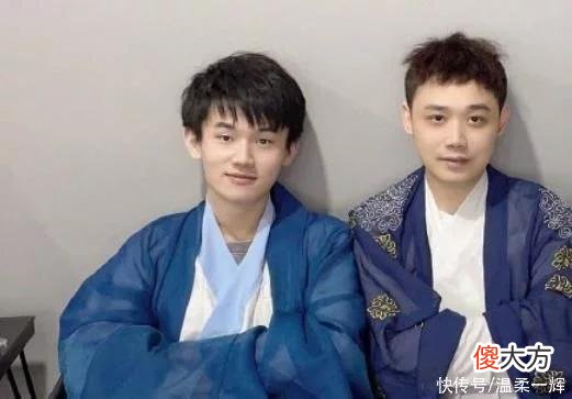 【游戏迷】解说瓶子传来好消息，又可以和月光连麦了，KPL观众狂喜!