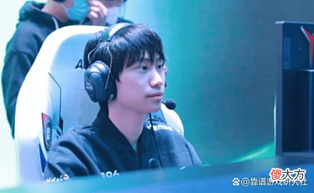 【游戏世界】LOL:韩网热议LNG输给V5,新上单太业余了,阿乐自曝正在找新队伍
