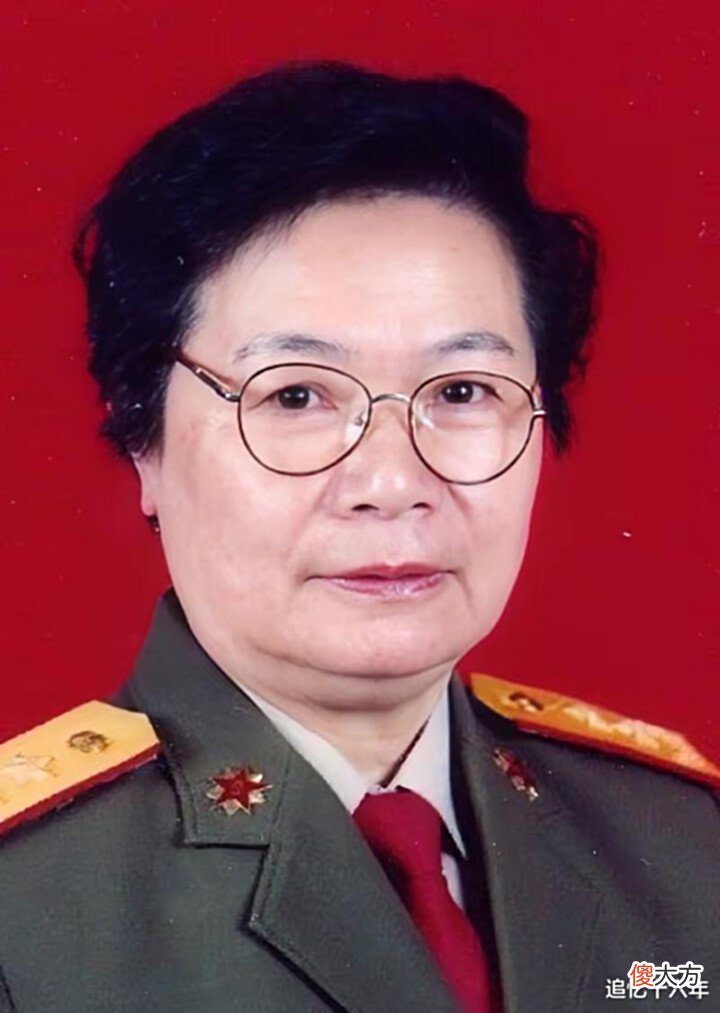 【历史故事】徐莉莉,我军历史上第二位女中将,履历非常丰富,至少创4个记录