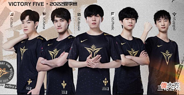 【游戏迷】LPL:Karsa到底说了什么,让Letme、AJ和Zz1tai都不敢开团?