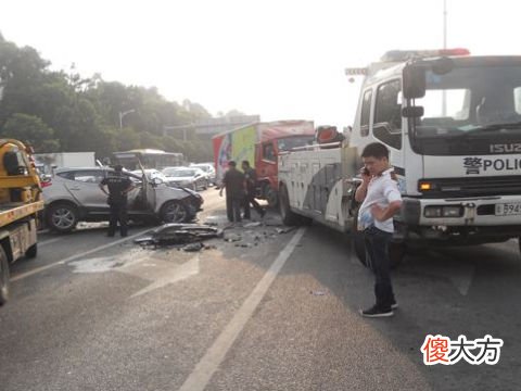 梦见车倒了人没事