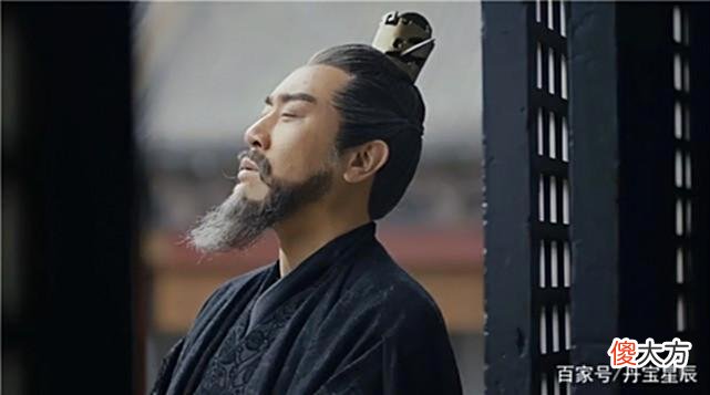 【历史故事】曹操攻不下城，少年献十计，曹操用一计破城，曹操：此人不可久留