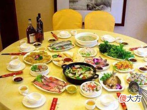 梦见和死人吃饭