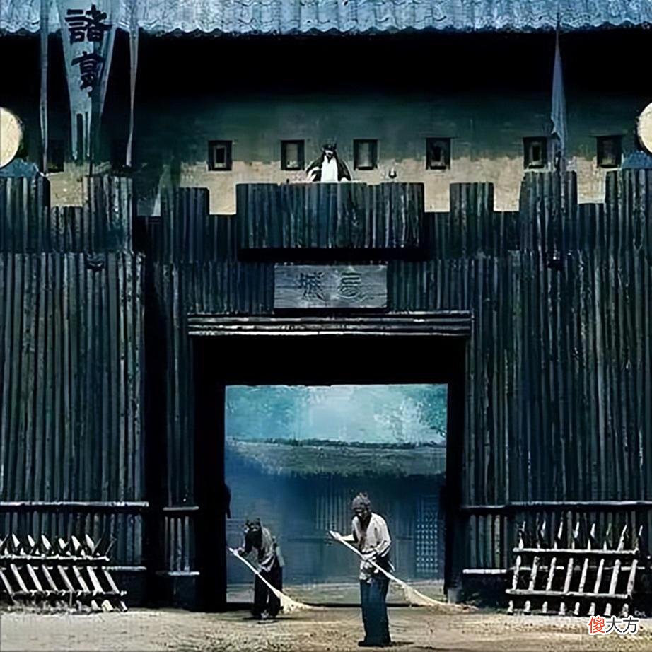 【爱历史】司马懿明知是空城计，为何还要撤军，诸葛亮：他不得不撤