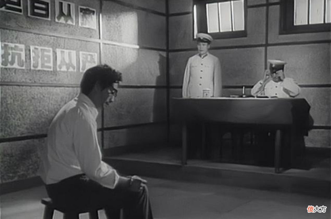 【历史故事】1949年老人找公安局,自称“认识主席”,北京指示:立即逮捕!