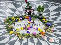 梦见办丧事烧纸钱