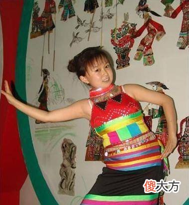 嫁给“袖珍男”秦学士的“袖珍女”朱洁，如今幸福吗？