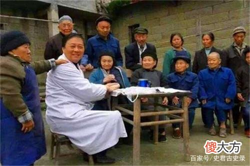 四川神秘“矮人村”：村民平均身高80厘米，医生却说不是侏儒症