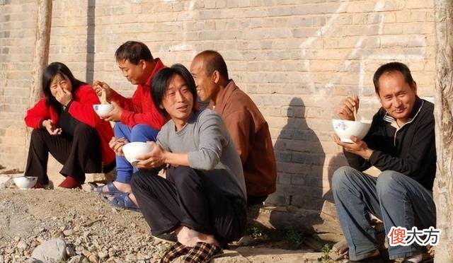 2008年初，女子称40年没睡过觉，科学仪器下，她说的话是真是假？