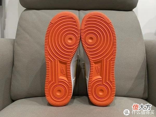 【时尚一点】刺绣虎头的Nike Air Force 1