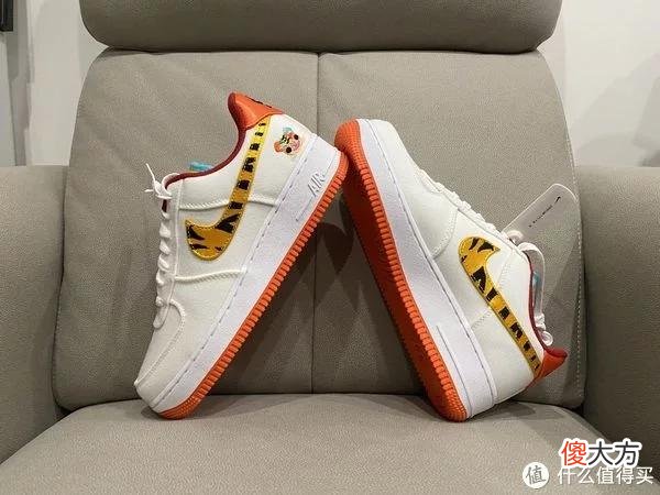 【时尚一点】刺绣虎头的Nike Air Force 1