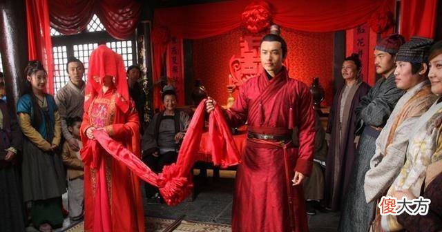 【爱历史】在结婚的路上遇到有人出殡,该怎么办?