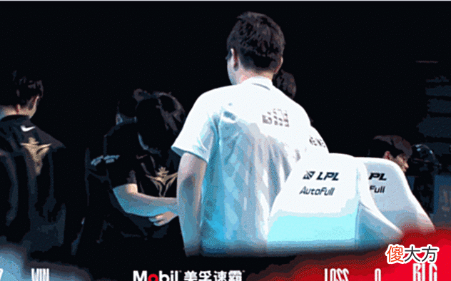 【游戏迷】凭什么不和小龙堡碰拳？BIN输比赛后一个无心之举，引起热议