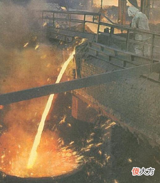 【历史故事】老照片:1978年的鞍山钢铁厂,钢铁工人们彼时的生活场景