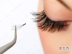 梦见睫毛好长