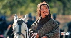 【爱历史】如果庞统没死，诸葛亮没入川，三国会怎么样？