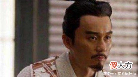 【历史故事】权臣说:我想要退休,大臣争相称赞,谋士顿悟:他想称帝