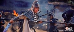 【爱历史】吕布大战三英而不败，如果换做赵云大战三英，他会全身而退吗！