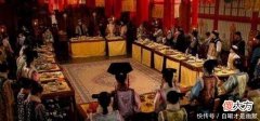 【爱历史】皇帝御膳吃不完，剩菜是如何处理的？网友：真机智，既挣钱又不浪费！