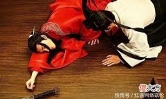【爱历史】大殿之中，一片死一般的静寂，众文武百官满脸疑惑地望着赵皓