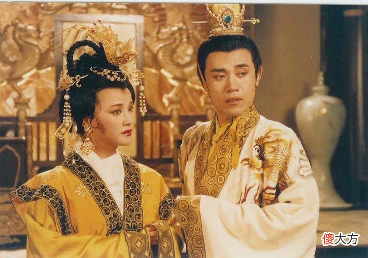 【历史故事】《推背图》预言了七个奇女子，如今五个已应验，其余两个或将出现
