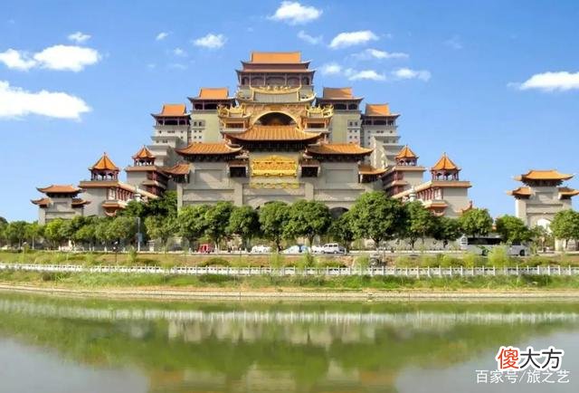 广西云天宫为什么神秘？1000多个房间深藏不露，建造者是谁有争议