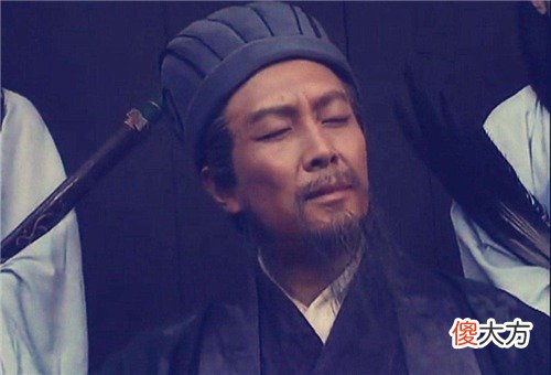 【历史故事】卧龙凤雏得一人可安天下，为何刘备还是败了只因他忘了后两句
