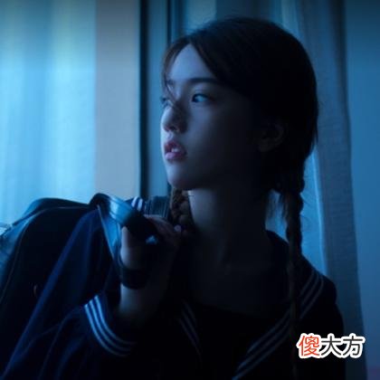 梦见抱着过世的奶奶是什么意思