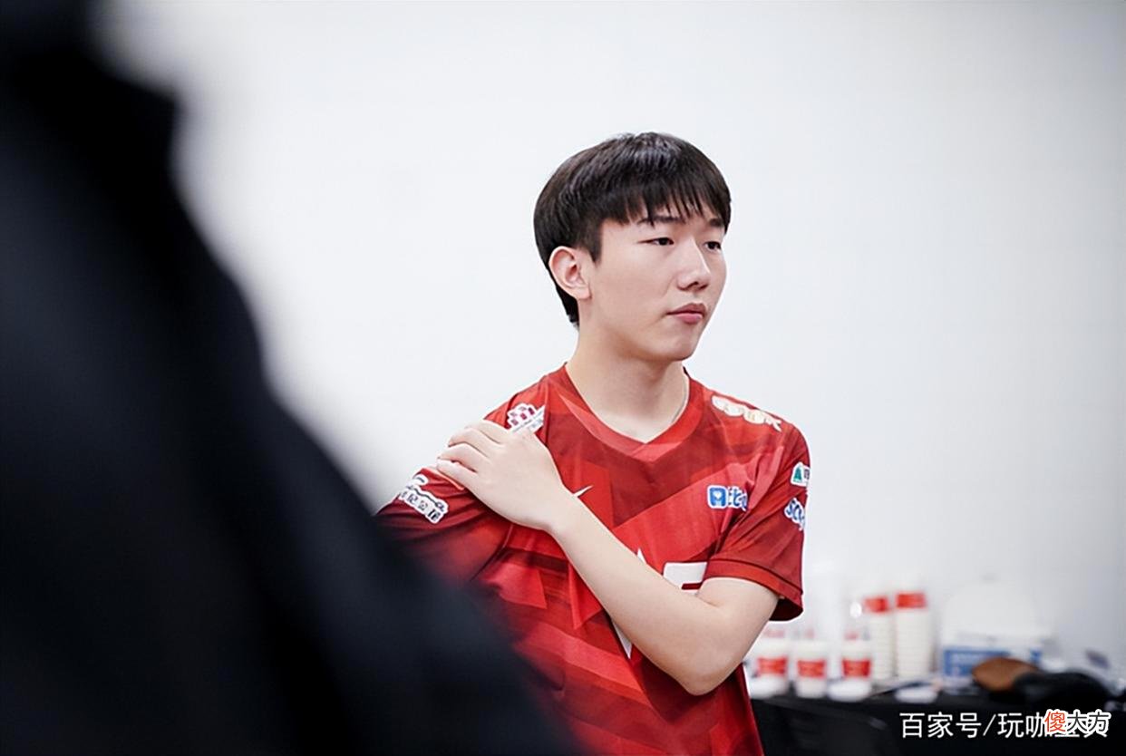 【游戏世界】WE卖票五人组现状介绍，上辅迎来高光，打野地位不稳无缘首发！