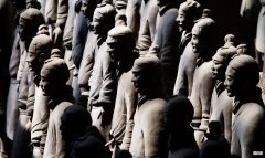 【爱历史】秦始皇下了一条死命令，50万的秦军为什么没有回到中原？