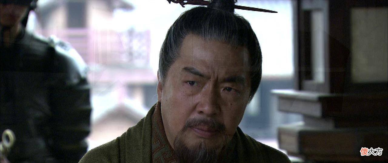 【历史故事】《三国演义》中曹操为什么到最后都没称帝？