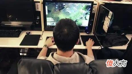 孩子沉迷于网络游戏怎么办？粗暴强压不是办法，合理引导才是正途