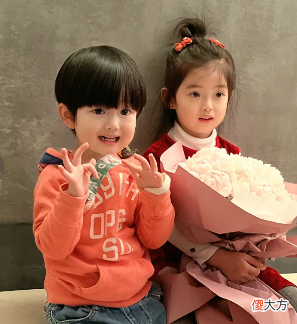“天花板爸爸”葛沛豪：全网公认反恐婚大使，教出天使女儿小米