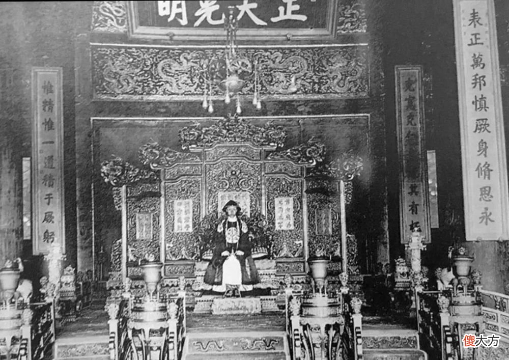【历史故事】溥仪只是初中文化水平吗?他的文化水平高到令人吃惊