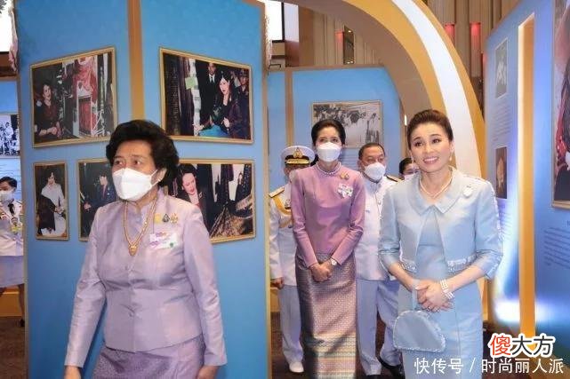 【就爱时尚】苏提达见外宾又换风格!蓝裙配娃娃领上衣真美,第一夫人沦为陪衬