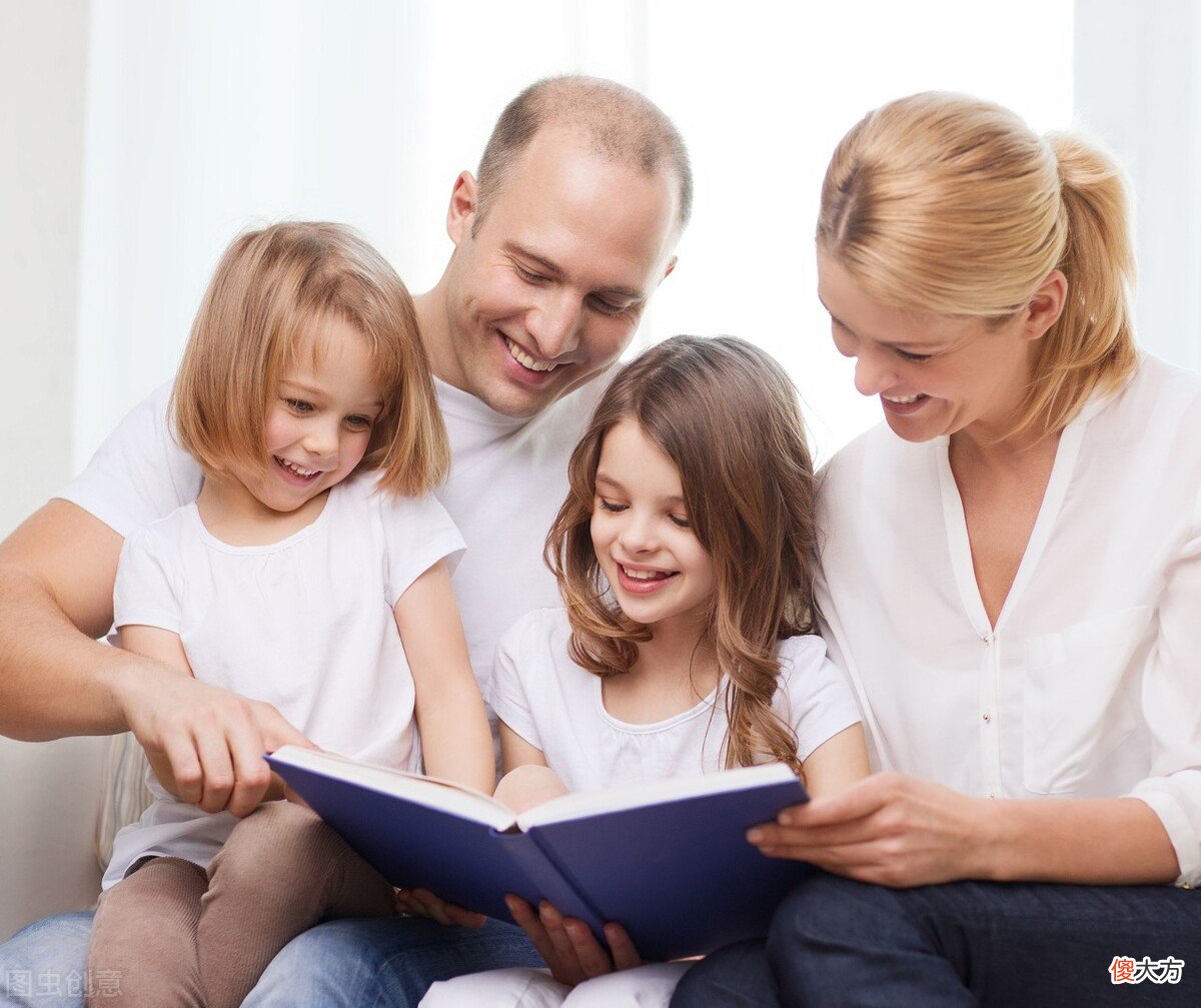 家长应该怎么做，才能帮助孩子爱上阅读呢？
