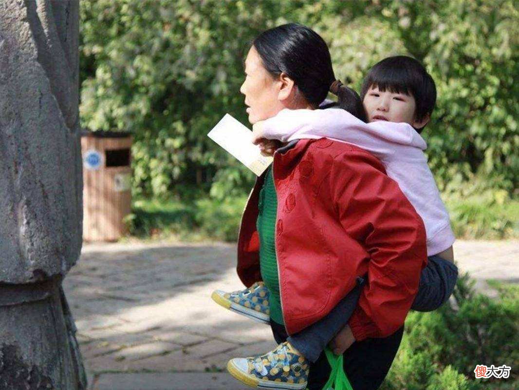 孩子对妈妈的这个微小变化，家长要注意，预示着你该退出了