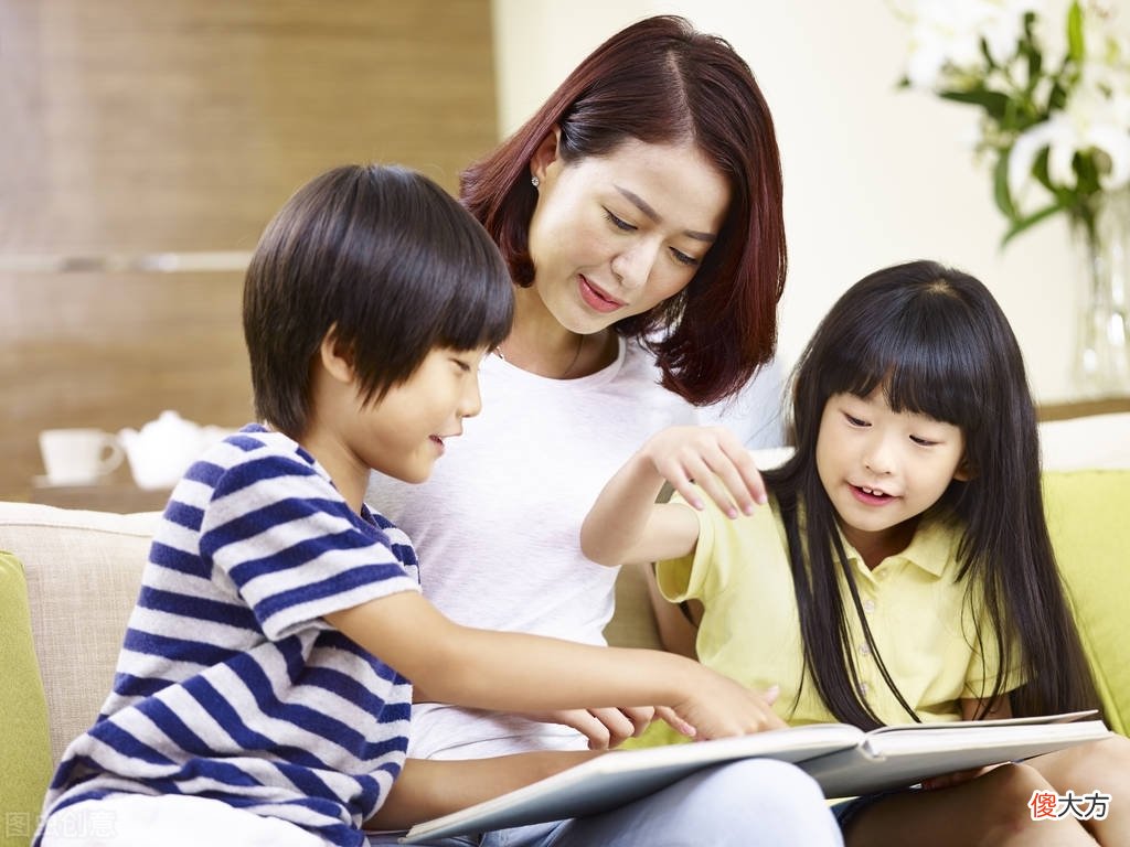2、3岁的孩子就要读世界经典童话了吗？奶奶每天给3岁的孙子读经典童话故事，孩子的变化，让父母佩服赞叹