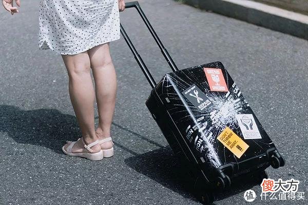 【时尚一点】奔放与细腻,地球狂想系列环保旅行箱
